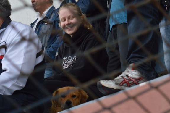 Presta atenção no jogo, guaipeca! (Foto: Lucas Gabriel Cardoso)