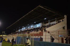 Mítico Augusto Bauer, umas das últimas canchas com a alma do futebol em Santa Catarina (Foto: Lucas Gabriel Cardoso)