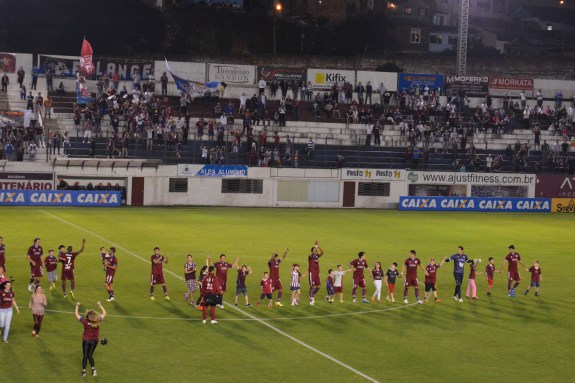 Marcelo Pitol; Bebeto, Lacerda, Laerte e Dagoberto; David, Reinaldo, Douglas Packer e Diego Torres; Negueba e Vavá.