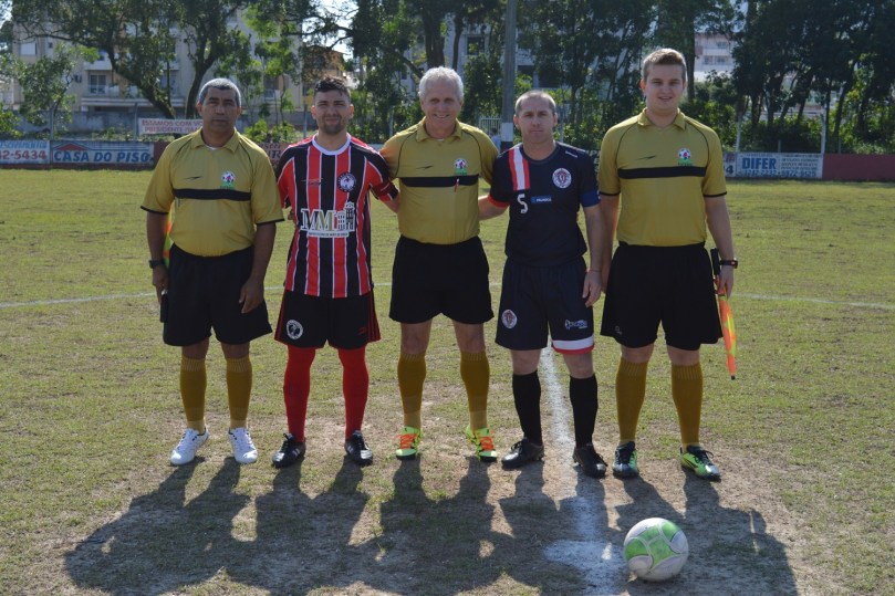 Trio de arbitragem composto por Irani Valente, Jorge Fernando Hammes e Valcioni Laurindo da Rosa.