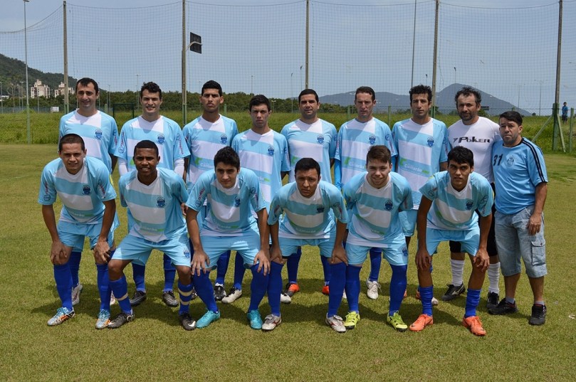 O Grêmio entrou em campo com Jailson; Mael, Robson, Alex e Weullesson; Rafael, Carlos Eduardo, Leon e Luiz Taffarel; Douglas Cesar e Tita. (Foto: Lucas Gabriel Cardoso)
