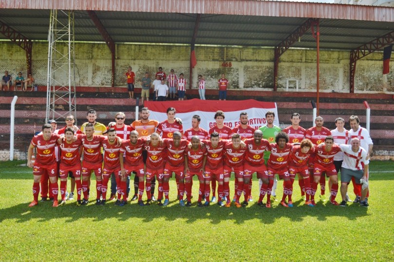 O Metro entrou em campo com: Passarela; Neno, Cleiton, Willian e Ricardinho; Filipe Monteiro, Dudu, Luan e Will; Foguinho e Ramon. (Foto: Lucas Gabriel Cardoso)