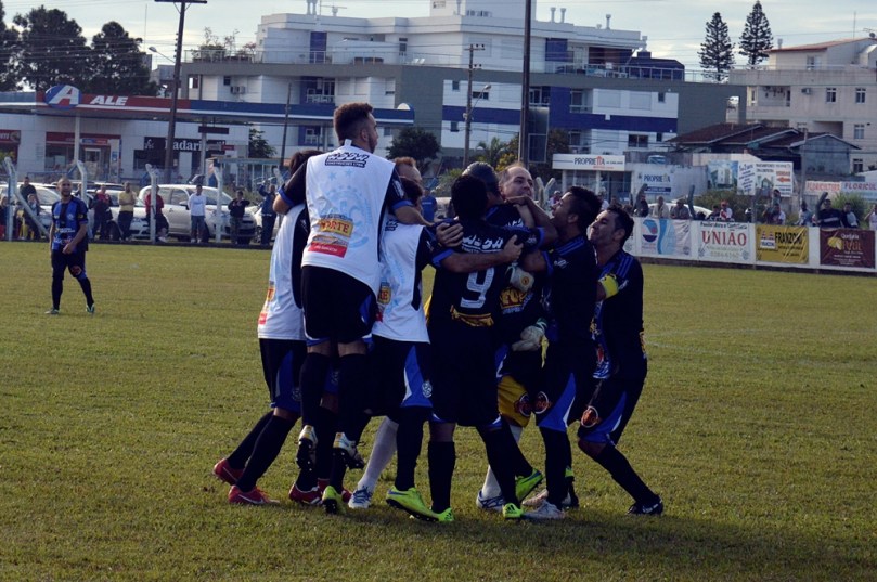 Grêmio Cachoeira x Fundos17