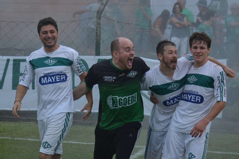 Floresta x Atlético Pomerodense6