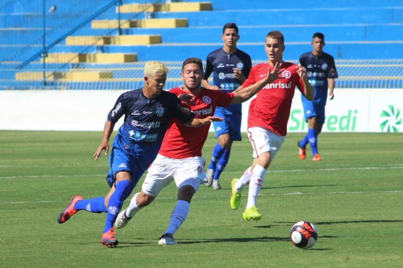 internacional-x-aimore2