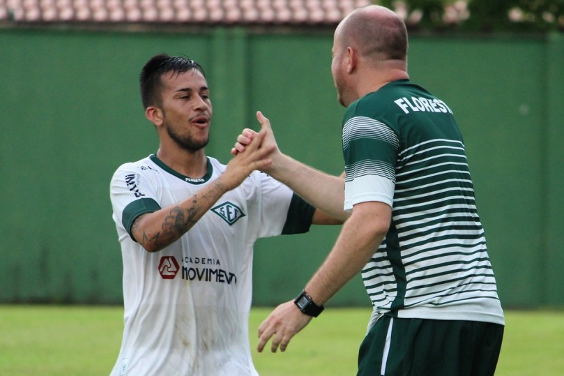 Floresta x Vera Cruz18