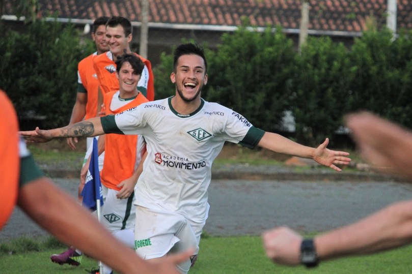 Atlético x Floresta8