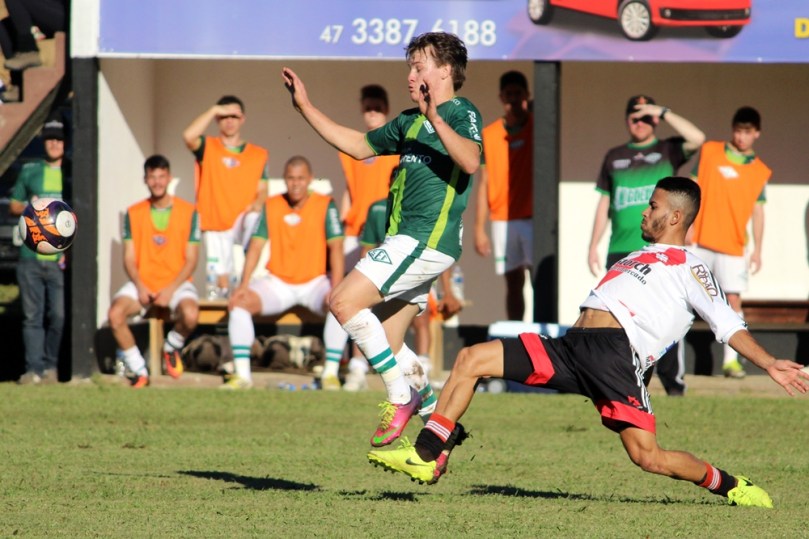 Vera Cruz x Floresta30