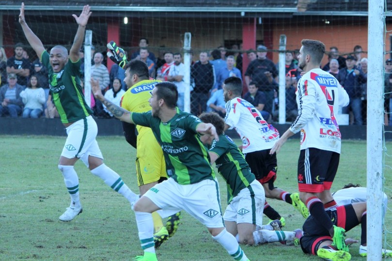 Vera Cruz x Floresta36