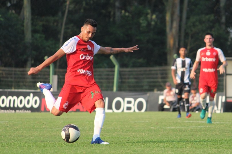 Figueirense x Internacional61