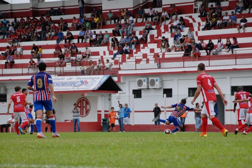 America x Carlos Renaux03