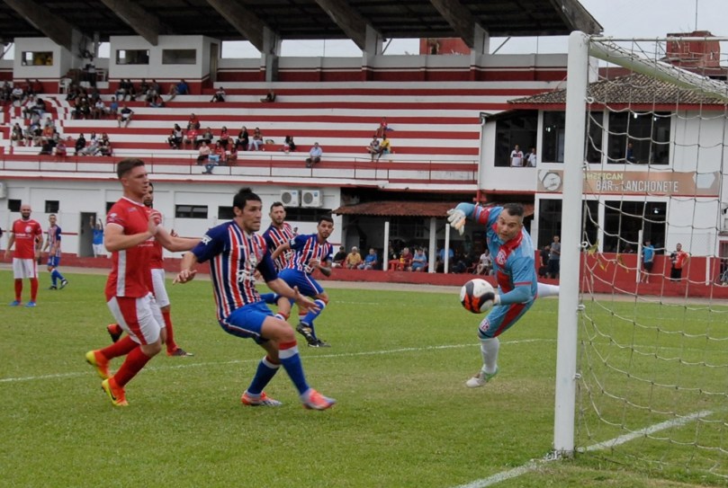 America x Carlos Renaux10