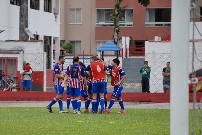 America x Carlos Renaux11