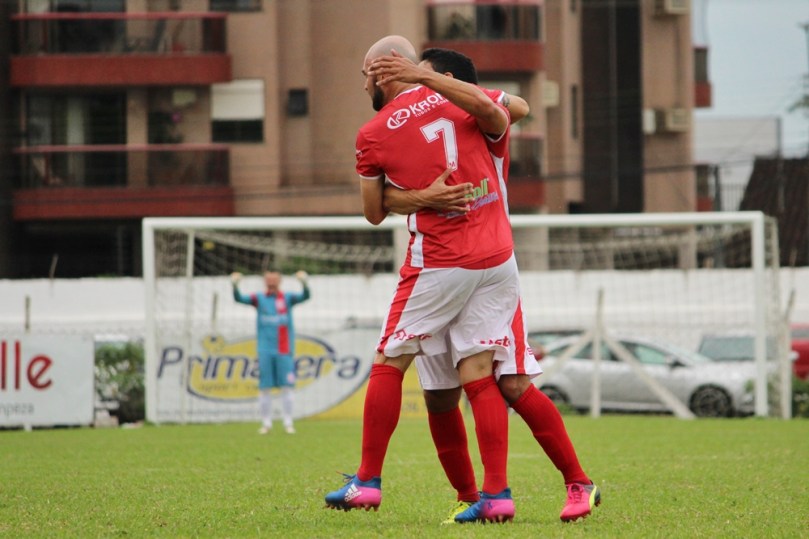 America x Carlos Renaux17