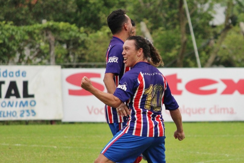 America x Carlos Renaux31