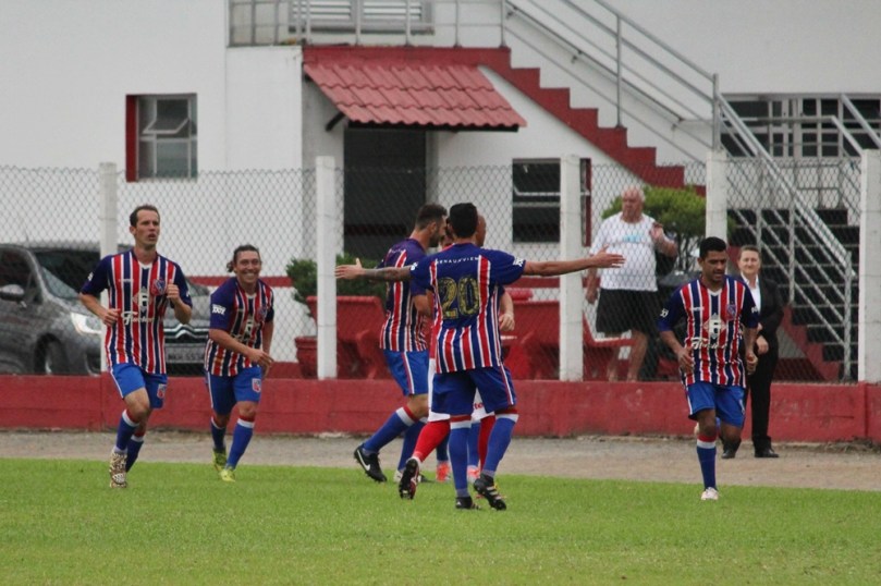 America x Carlos Renaux34