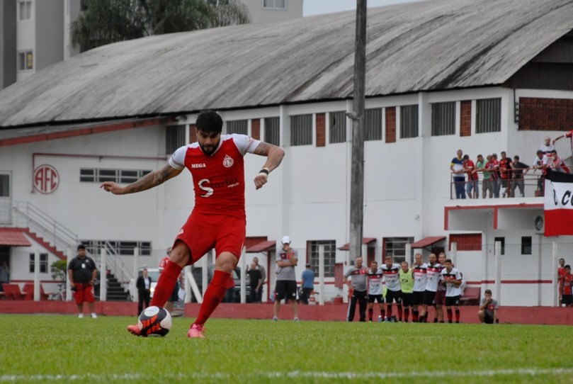 Cometa x Metropolitano01