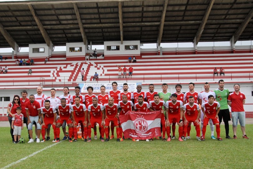 Cometa x Metropolitano11