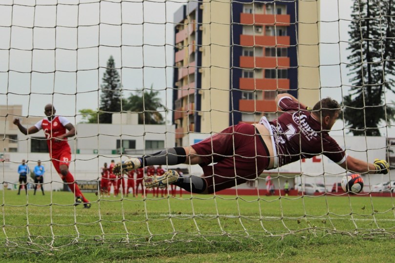 Cometa x Metropolitano35