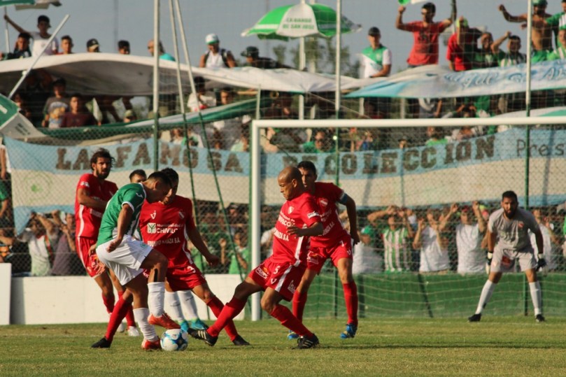 Camioneros x Independiente Chivilcoy012
