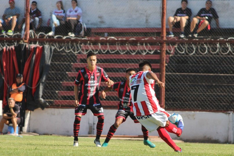 Douglas Haig x Atletico Parana002