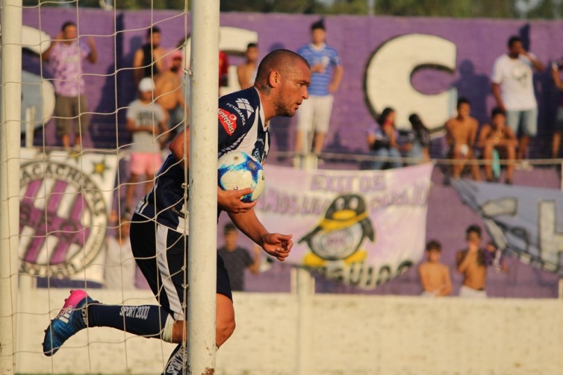 Sacachispas x Tristan Suarez109