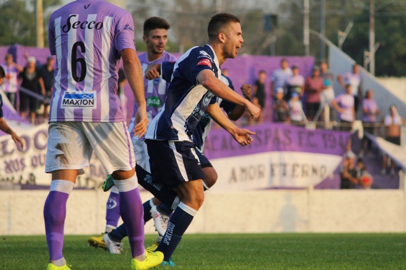 Sacachispas x Tristan Suarez112