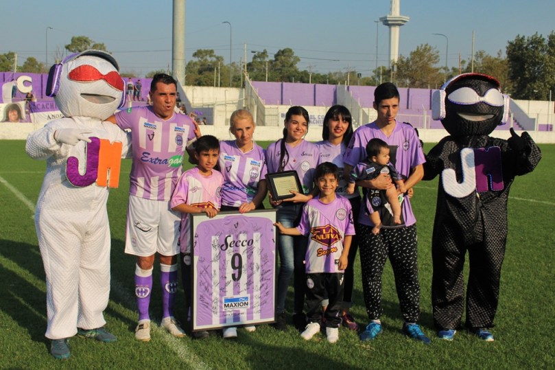 Sacachispas x Tristan Suarez128