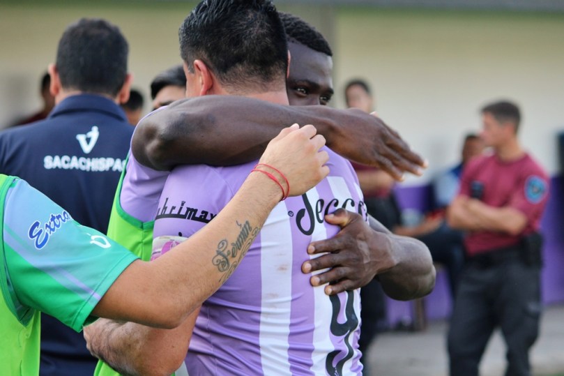 Sacachispas x Tristan Suarez129