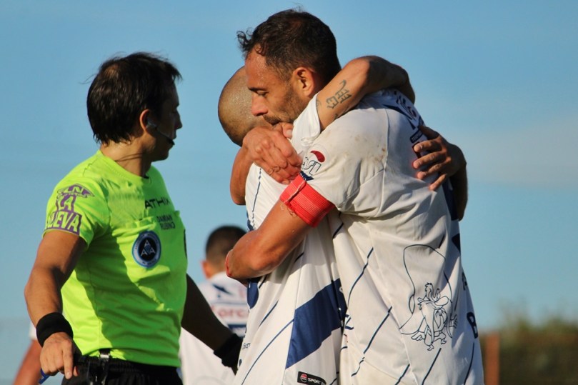 Defensores de Cambaceres x Deportivo Merlo32