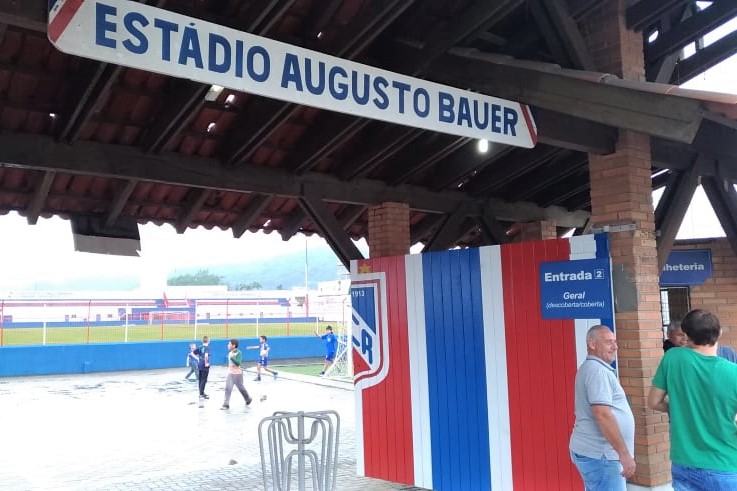 42917035_2207914629452545_6506694442043310080_n